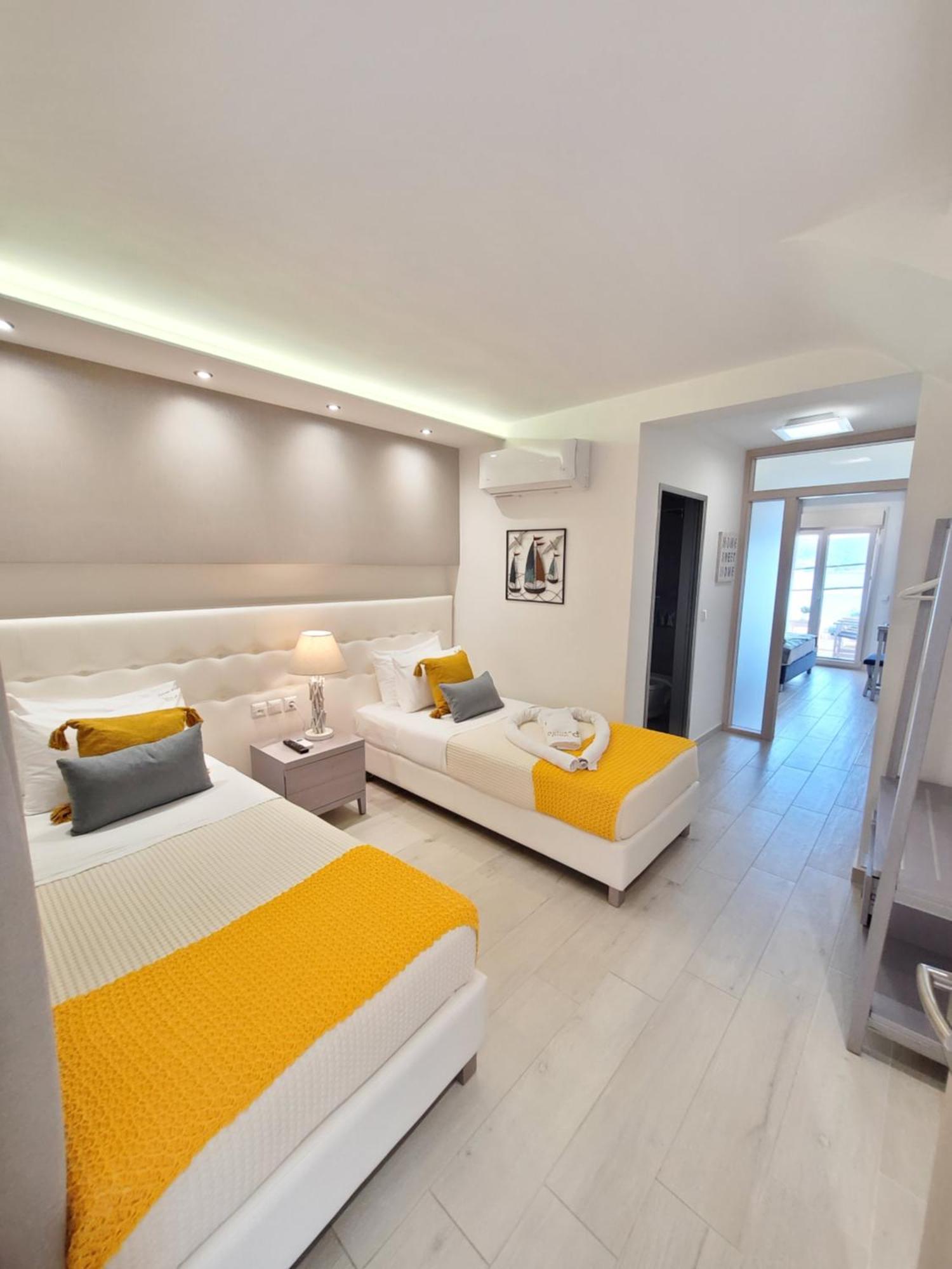 Appartement Deluxe Dina à Skala Potamia  Extérieur photo